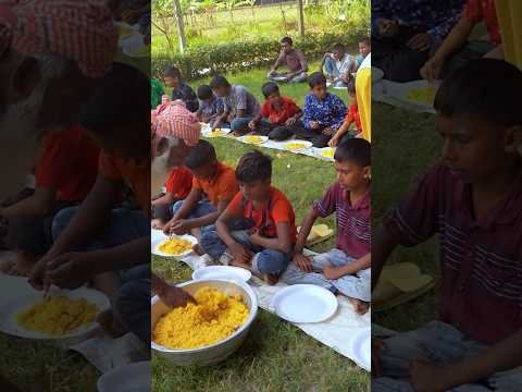 ⁣Serving Chicken Roast & Pulao Rice to Children | বাচ্চাদের মাঝে খাবার পরিবেশন