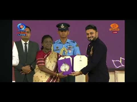 ⁣Abhay Jodhpurkar Wins Best Singer at 72 National Film Awards | Navasachi Gauri Mazi - Gharat Ganpati